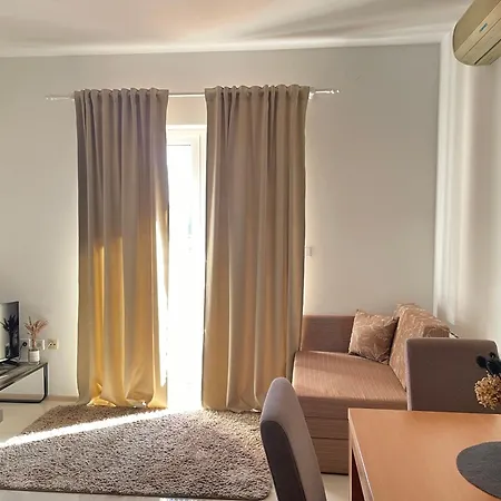 Apartmani Zeneral I Novalja Exterior photo