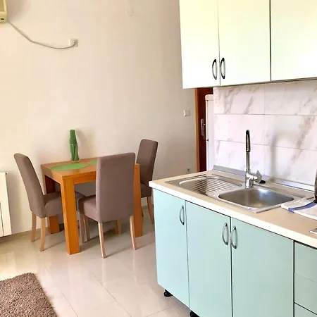 Apartmani Zeneral I Novalja Exterior photo